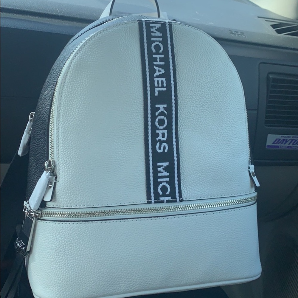BRAND NEW! Michael Kors Backpack - Picture 1 of 2